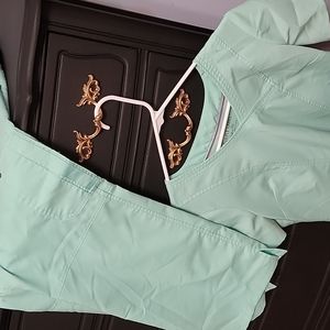 Super comfortable scrub set by Healing Hands